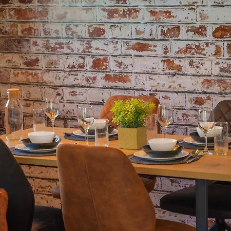 Apartamento Stylish Two Bedroom At Ljubovic-hill Park