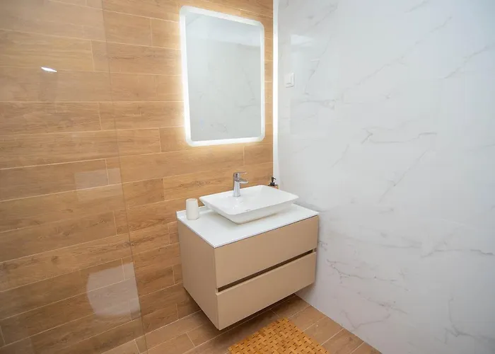 Apartamento Stylish Two Bedroom At Ljubovic-hill Park