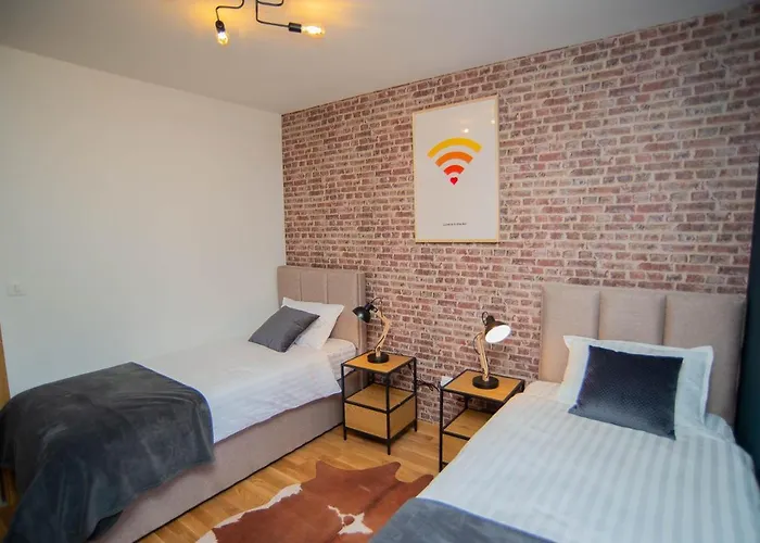 Stylish Two Bedroom At Ljubovic-hill Park Apartamento *