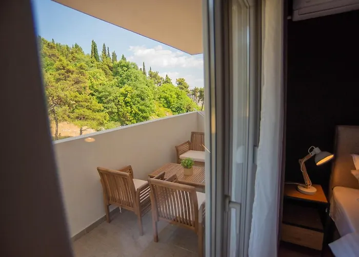 Stylish Two Bedroom At Ljubovic-hill Park *