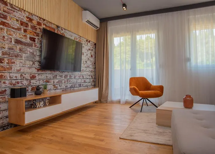 Stylish Two Bedroom At Ljubovic-hill Park *