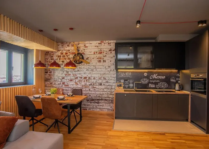 Stylish Two Bedroom At Ljubovic-hill Park شقة *